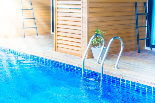 Keeping Insects Out of Swimming Pools - Colonial Pest Control